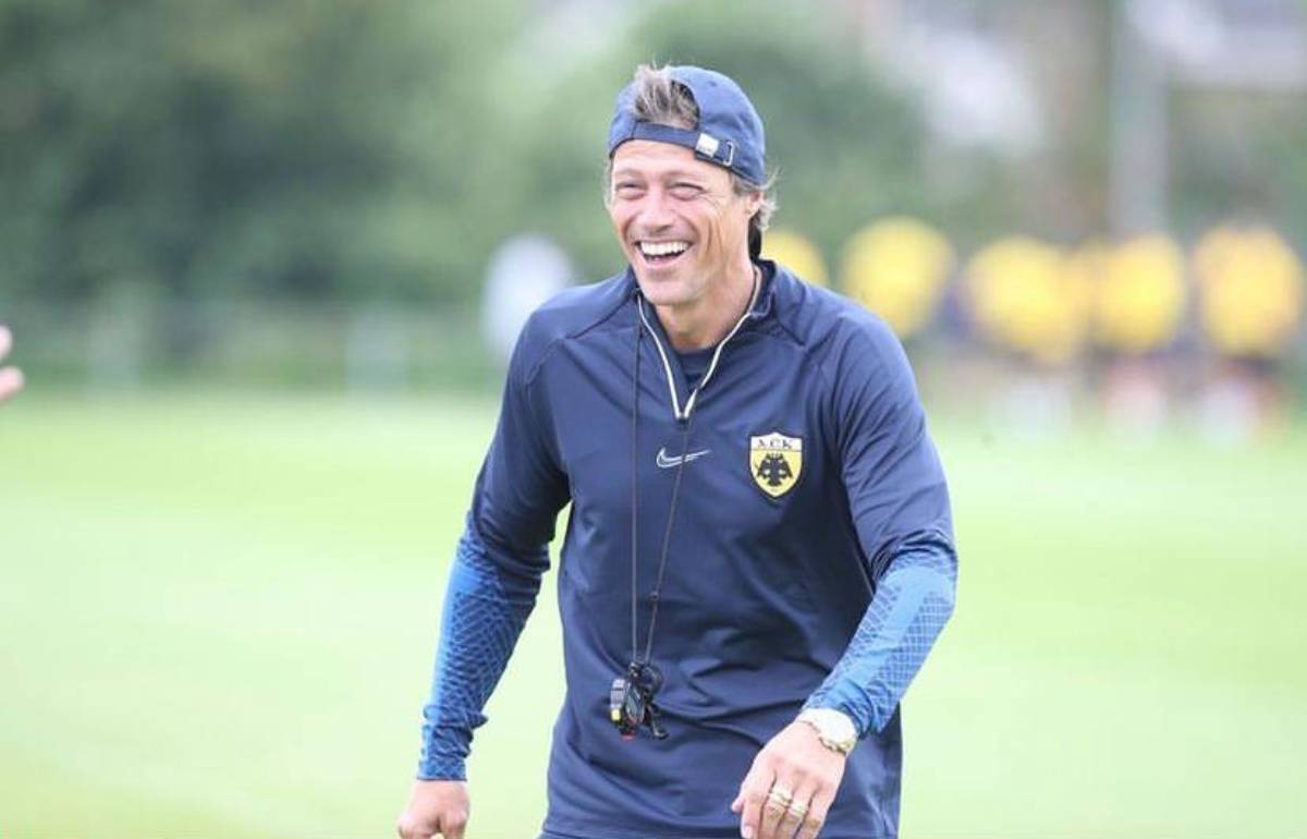 Matias Almeyda: tecnico dell'Aek Atene destinato a una big