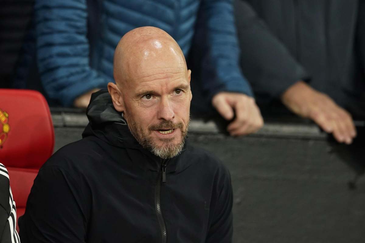 Erik ten Hag trattiene il difensore seguito da Marotta