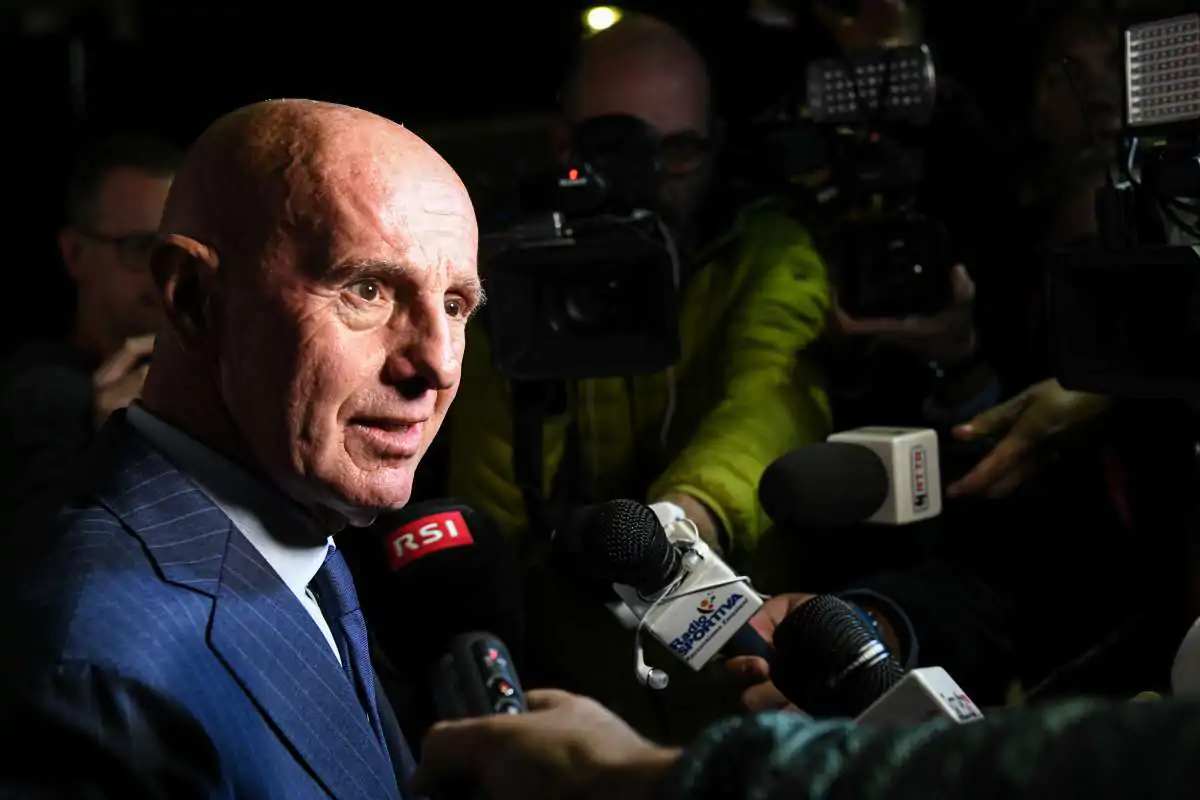 Sacchi contro l'Inter: "Vince barando"