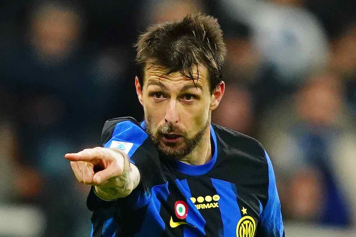 Acerbi vicino al suo primo Scudetto, Milan decisivo