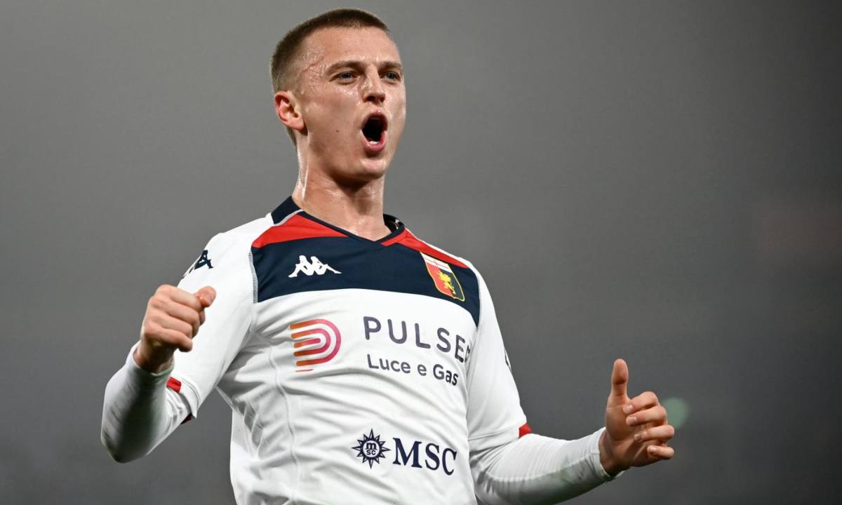 Longari: "Inter, primi contatti col Genoa per Gudmundsson"