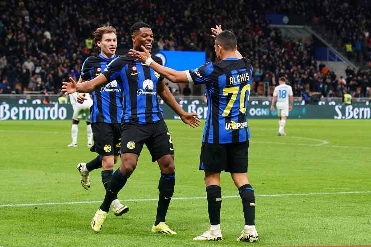 Dumfries vuole lasciare l'Inter