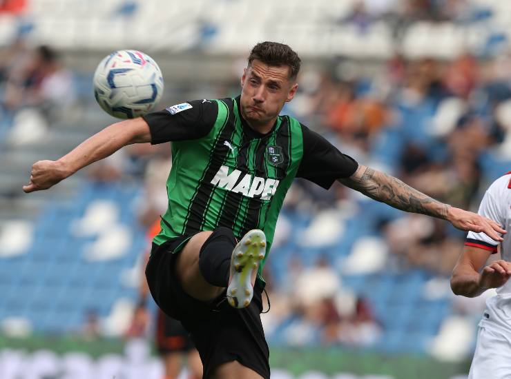 Pinamonti scambio Esposito