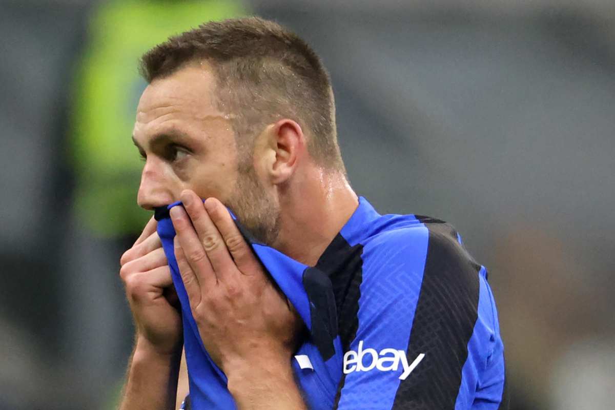 Inter-Al Ittihad, le ultime su infortunio de Vrij