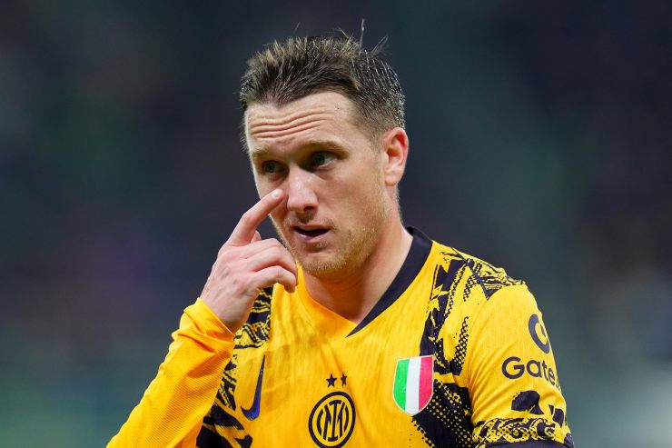 Piotr Zielinski con la maglia dell'Inter