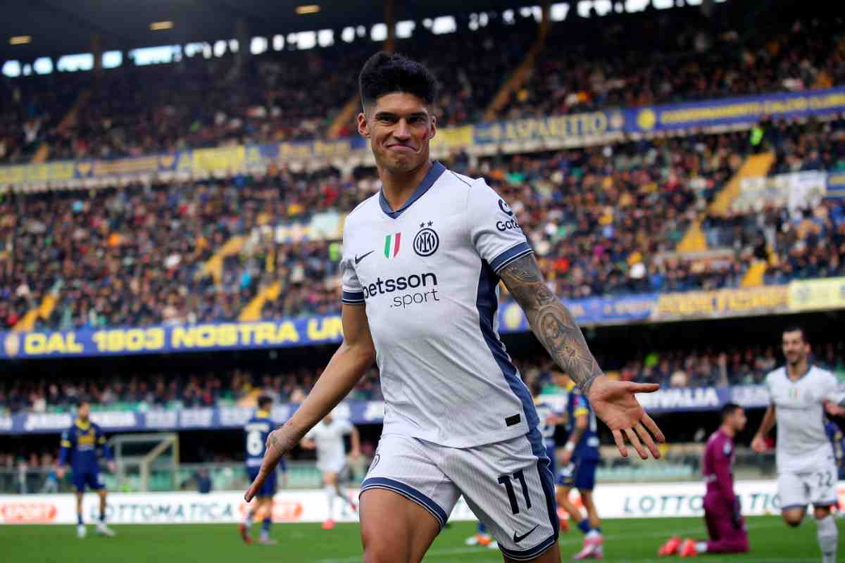 Joaquin Correa esultanza gol Verona