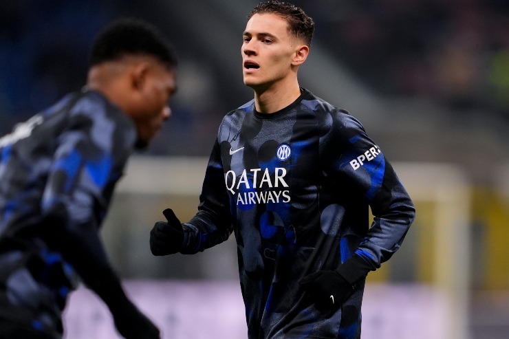 Kristjan Asllani, centrocampista dell'Inter