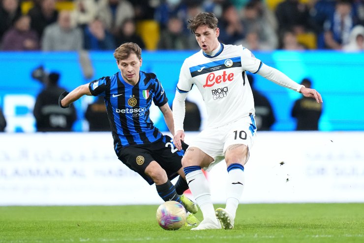 Nicolò Barella in aziione con la maglia dell'Inter