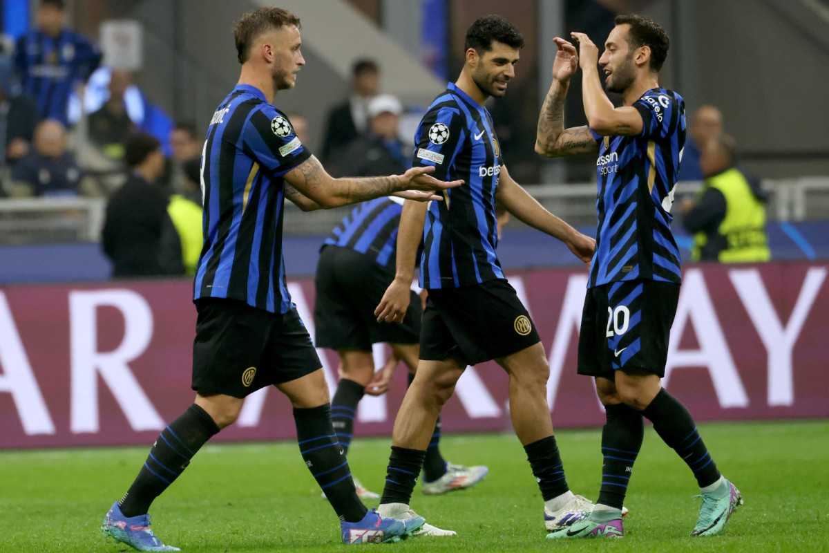 Giocatori dell'Inter festeggiano dopo un gol