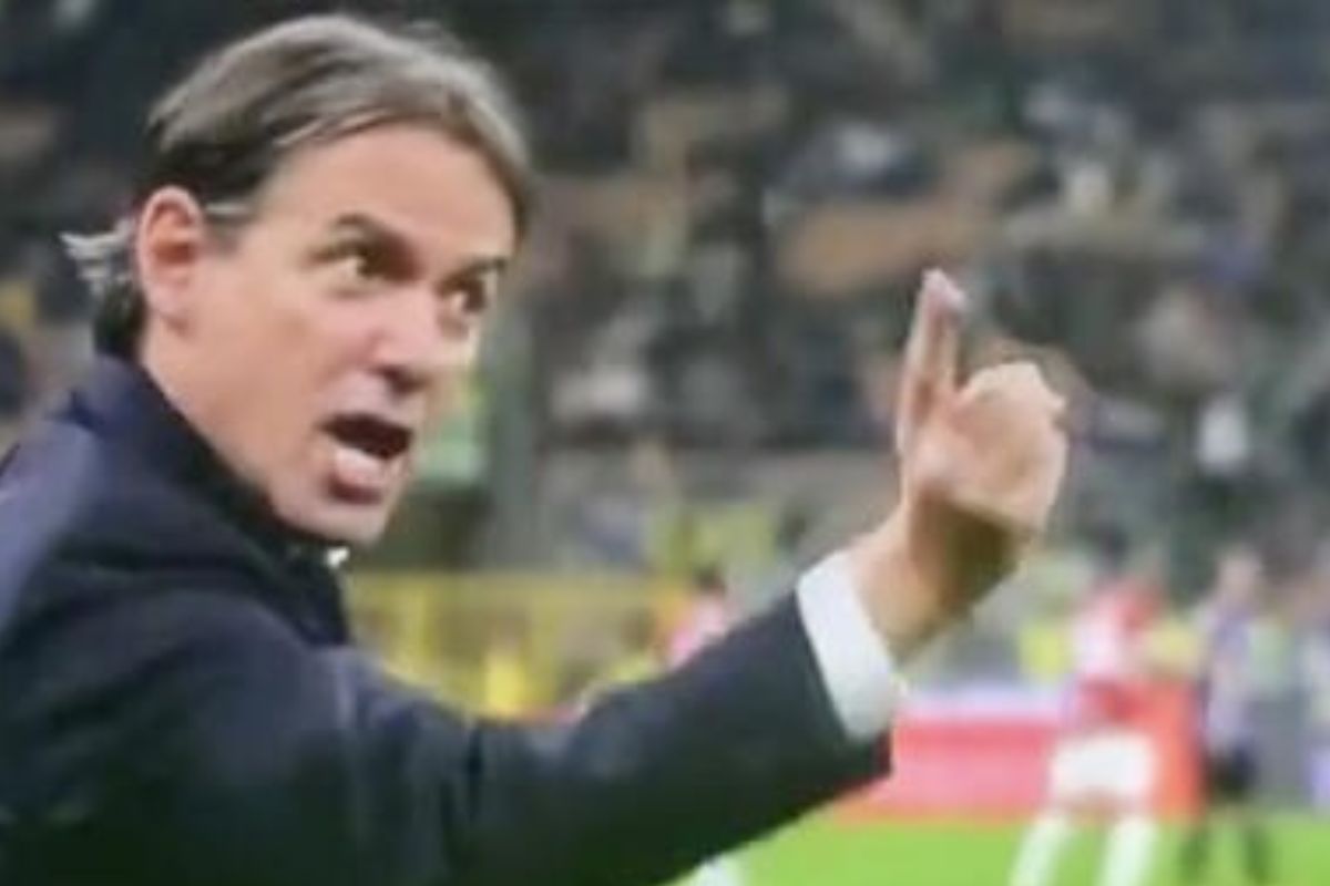 Inzaghi che protesta contro Aureliano