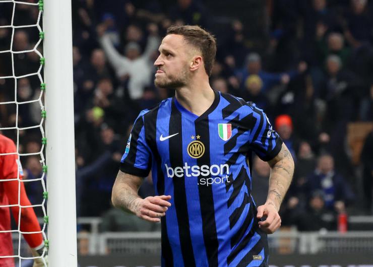 Marko Arnautovic esulta dopo un gol