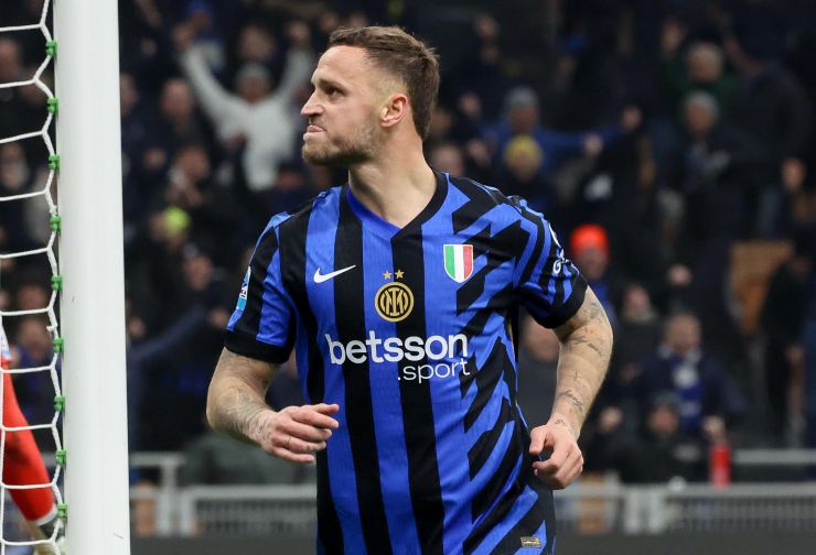 Marko Arnautovic esulta dopo un gol