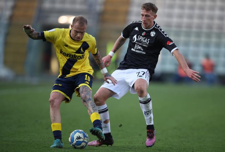 Nicolo Bertola in azione con lo Spezia