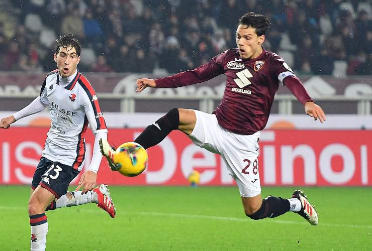 Samuele Ricci in azione contro il Torino