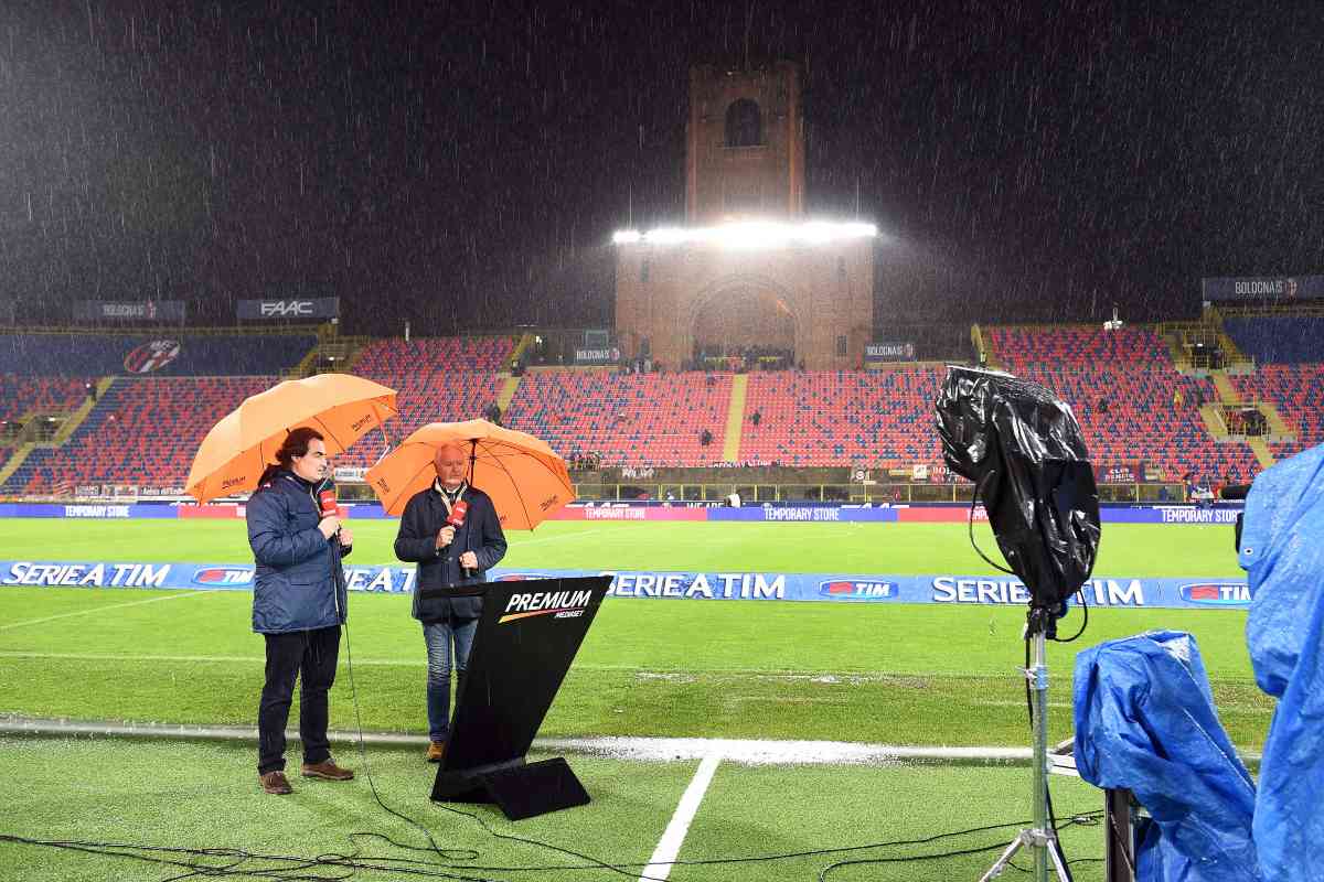 Lo stadio del Bologna sotto la pioggia