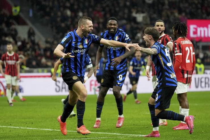 Gol di de Vrij nel derby