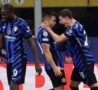 Lautaro e Pavard esultano dopo il gol al Bayern