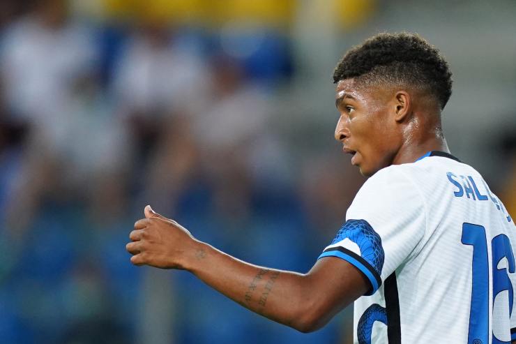 Salcedo con la maglia dell'Inter