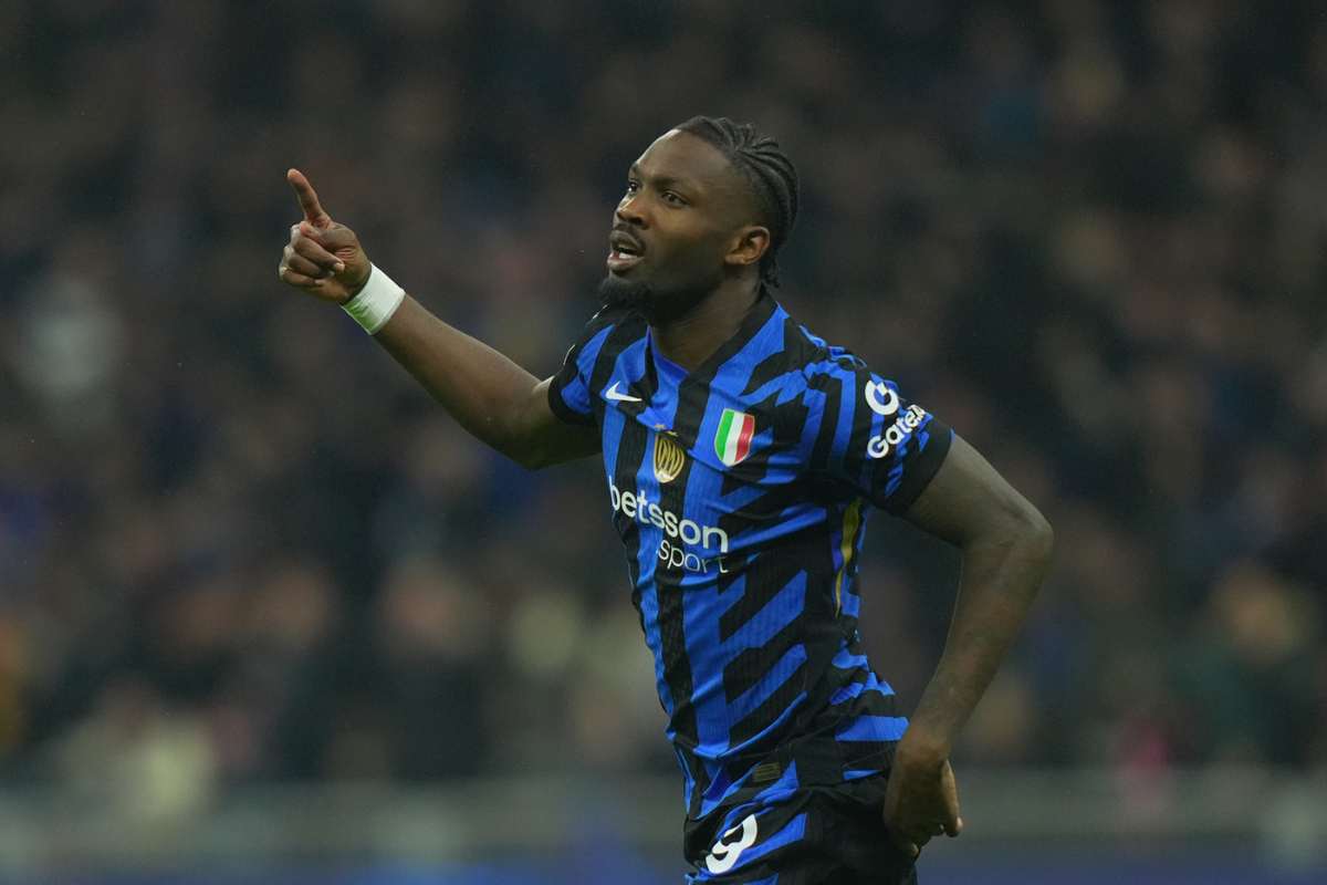 Thuram esulta dopo un gol