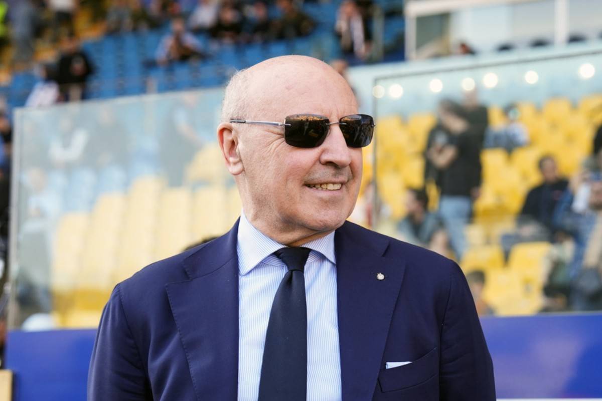 Beppe Marotta sorridente