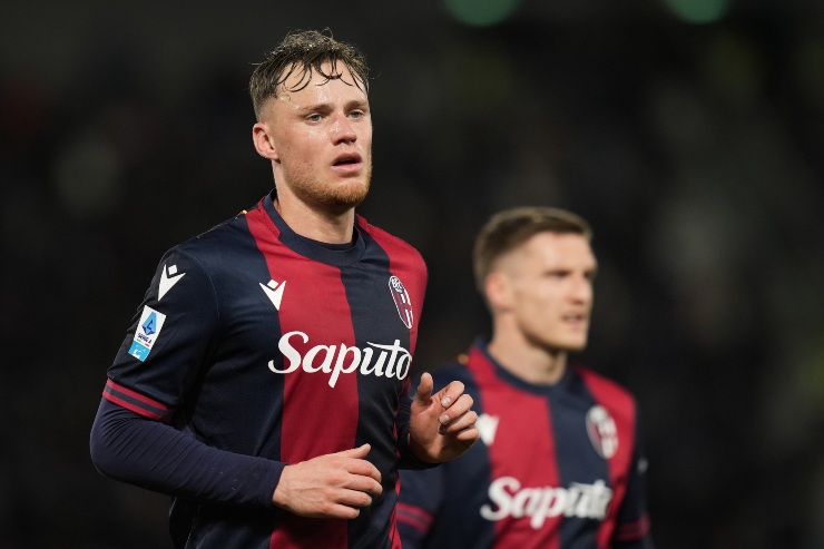 Sam Beukema in azione con la maglia del Bologna