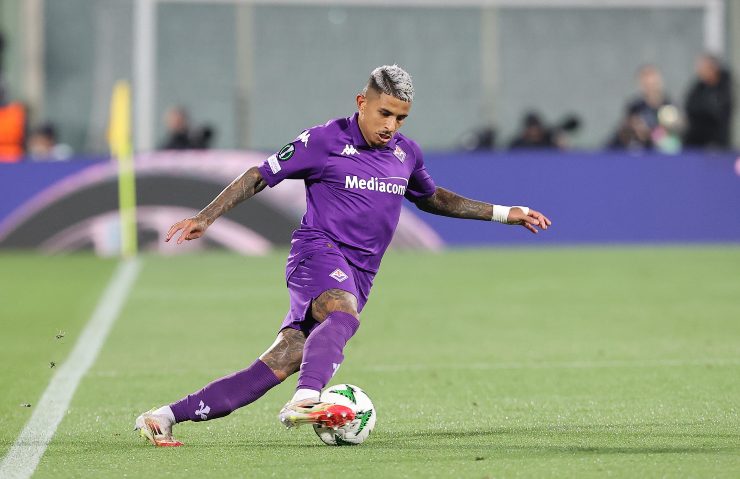 Dodò in azione con la maglia della Fiorentina