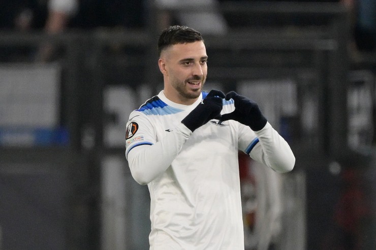 L'esultanza di Mario Gila, centrale della Lazio