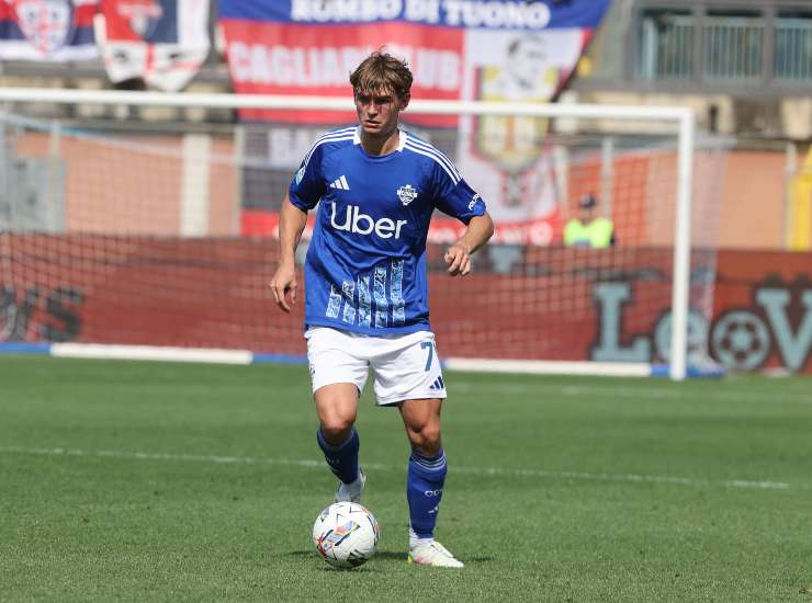 Nico Paz durante una partita