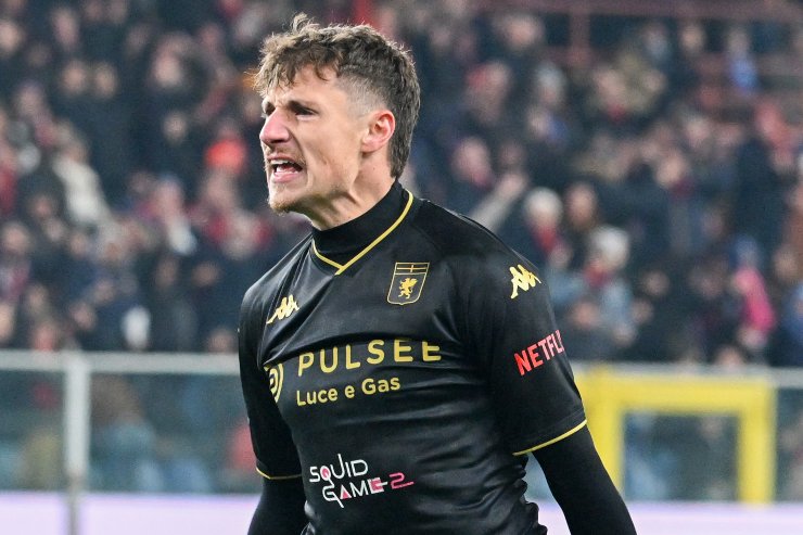 Andrea Pinamonti, l'esultanza dopo la rete col Genoa