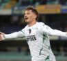 Sebastiano Esposito esulta dopo un gol