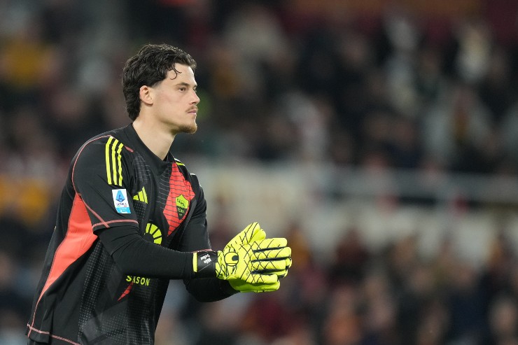 Mile Svilar, portiere della Roma