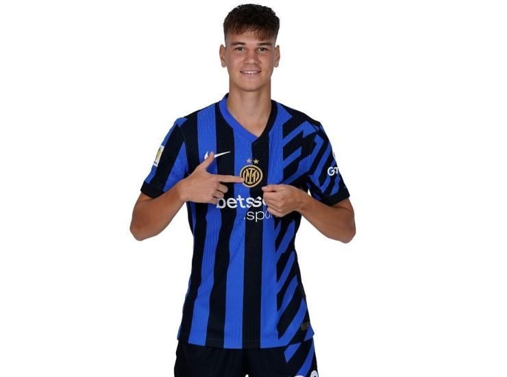 Topalovic con la maglia dell'Inter