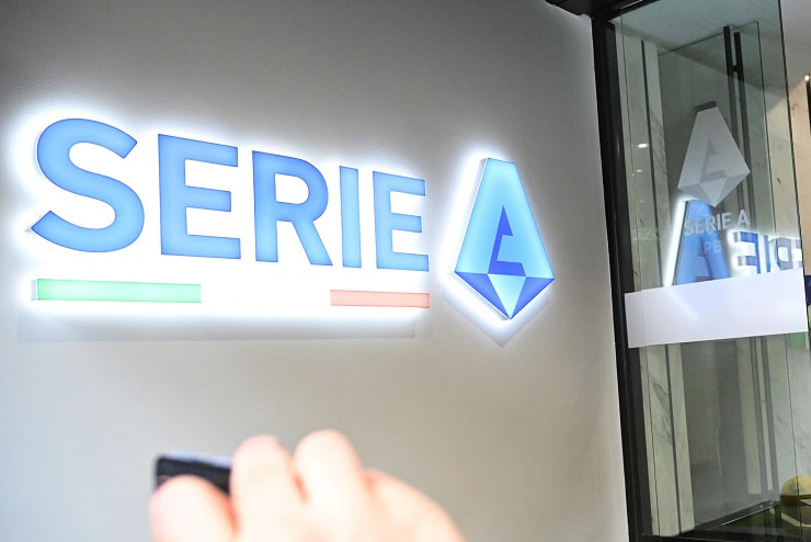 Caos calendario Serie A, botta e risposta sull'Inter