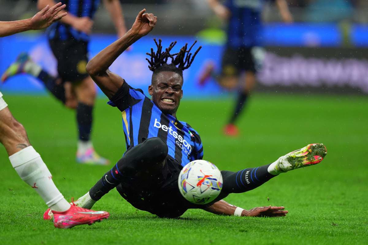 Bisseck in azione con la maglia dell'Inter