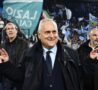 Lotito festeggia sotto la Curva Nord della Lazio