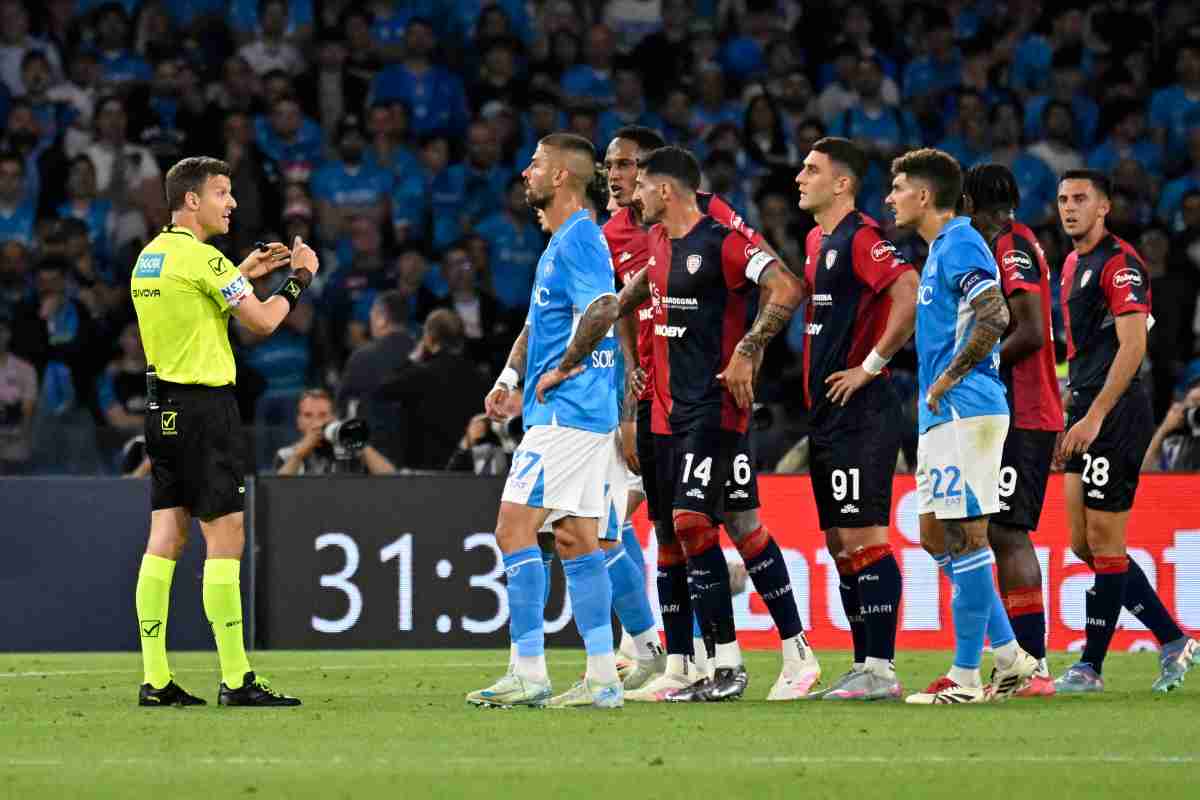 Napoli e Cagliari in campo