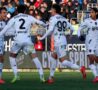 Sebastiano Esposito con altri giocatori dell'Empoli