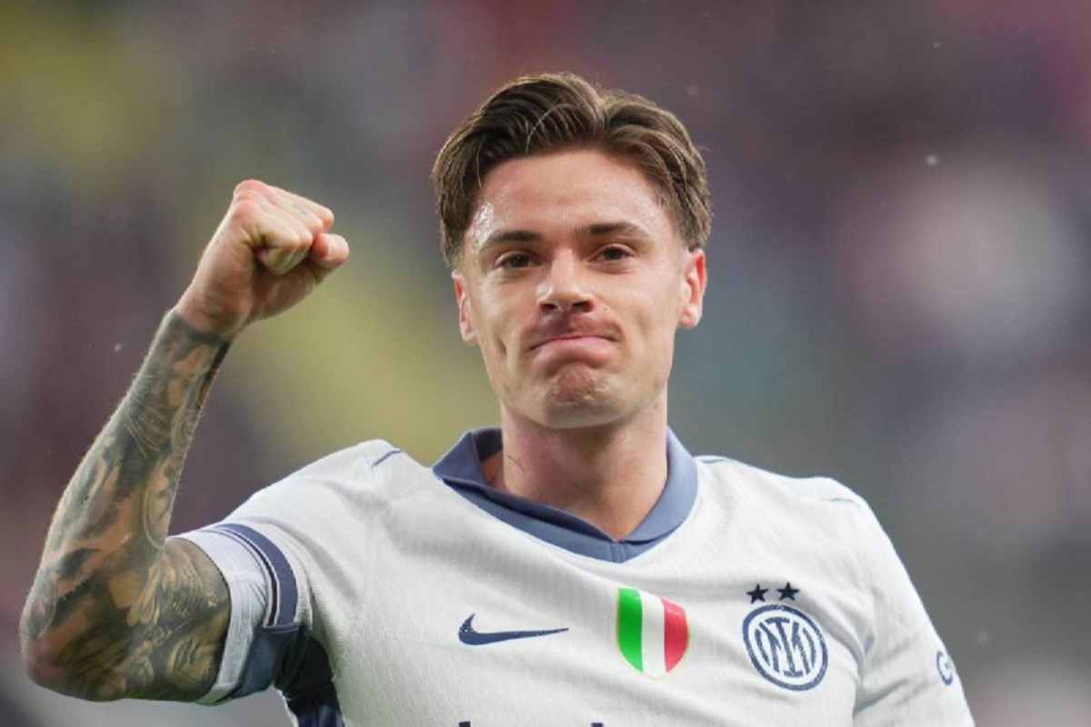Zalewski esulta contro il Torino