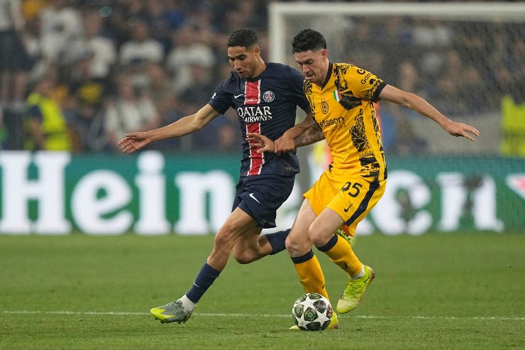 Bastoni contro il PSG