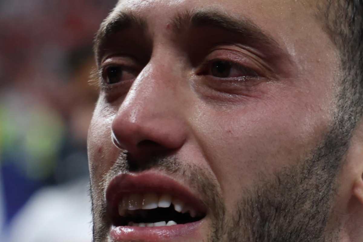 Calhanoglu in lacrime