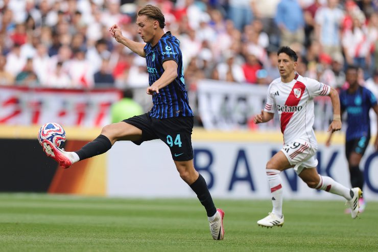 Pio Esposito su azione contro il River Plate