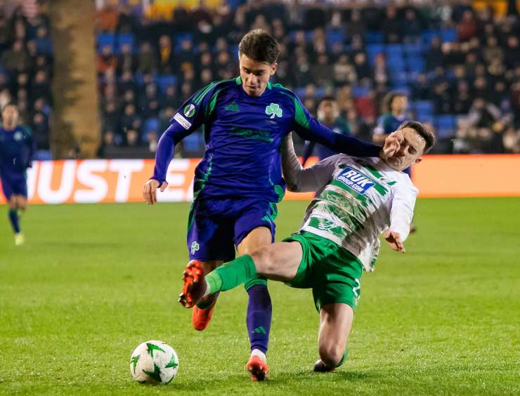 Giorgos Vagiannidis in azione col Panathinaikos