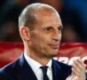Massimiliano Allegri applaude dalla panchina