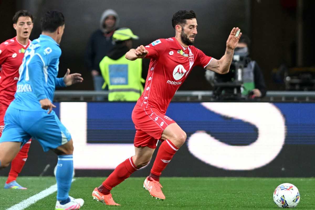 Roberto Gagliardini in azione col Monza