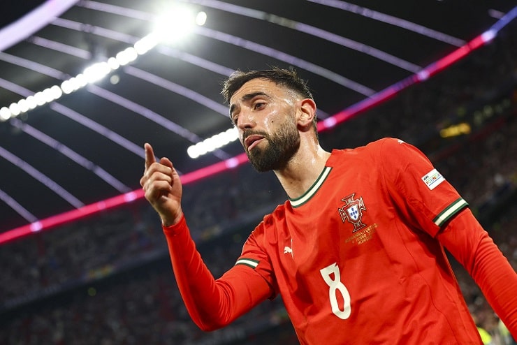 Calciomercato Inter, sfida a Juve e Simeone per Bruno Fernandes