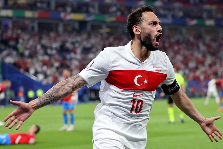 Calciomercato Inter, Calhanoglu e Yilmaz: doppio affare con il Galatasaray