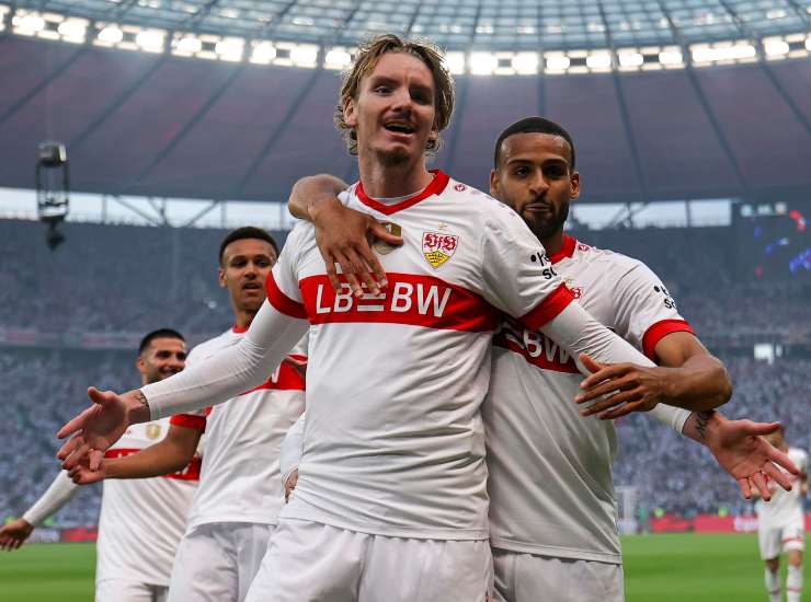 Woltemade esulta dopo un gol con lo Stoccarda