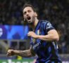 Calhanoglu esulta dopo un gol con l'Inter