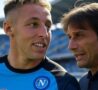 Frattesi con la maglia del Napoli vicino a Conte