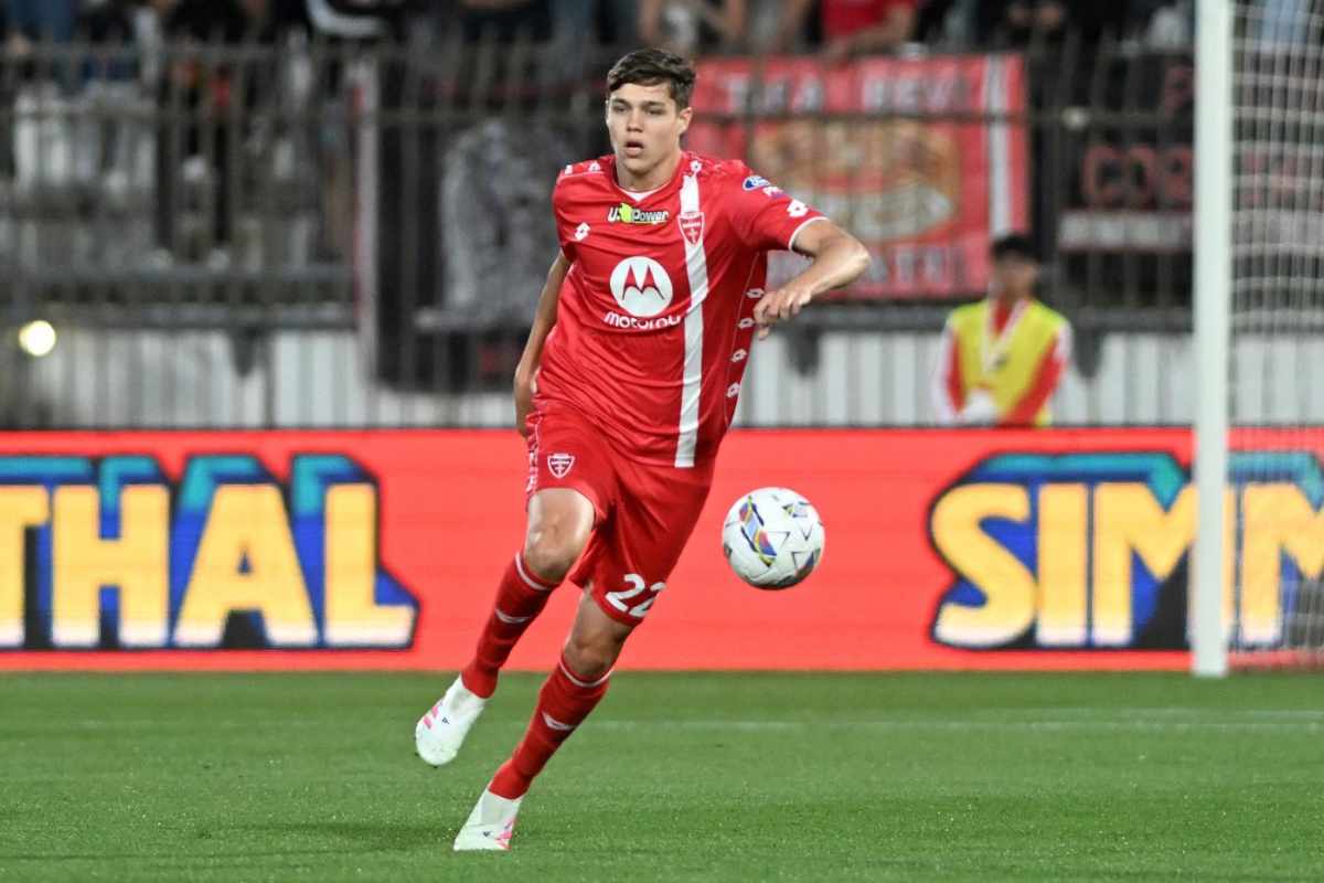 Tomas Palacios con la maglia del Monza
